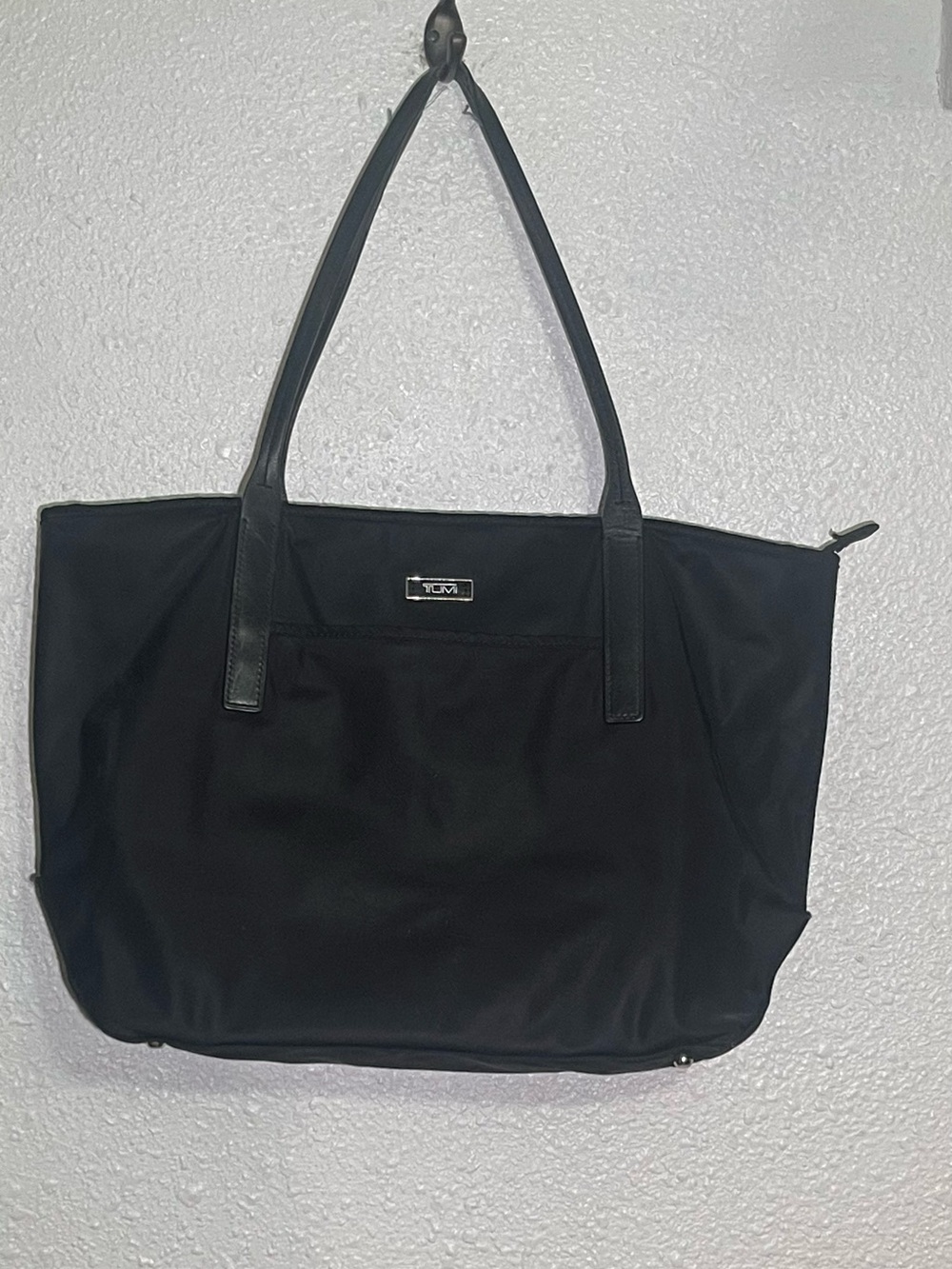 TUMI Black Nylon Tote Bag - Sleek Everyday Work Bag